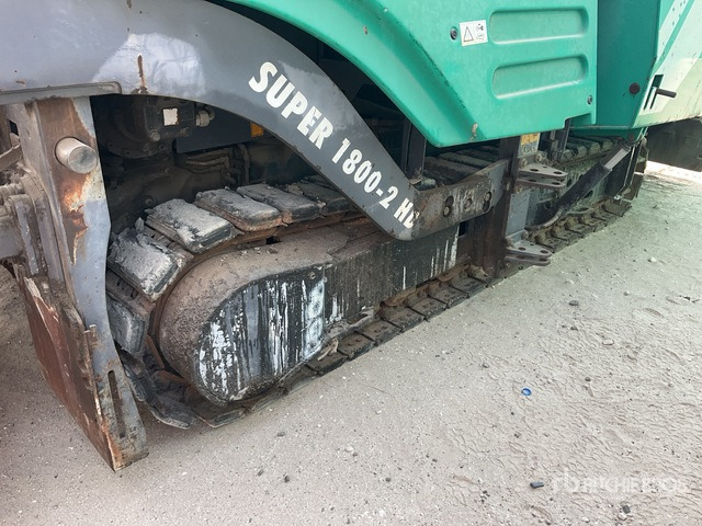 Vogele Super 1800-2 HD - Útburkológép: 5 kép. Vogele Super 1800-2 HD - Útburkológép: 5 kép.