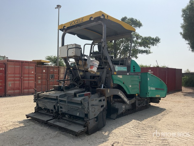 Vogele Super 1800-2 HD - Útburkológép: 4 kép. Vogele Super 1800-2 HD - Útburkológép: 4 kép.