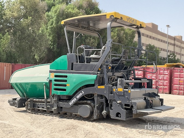 Vogele Super S1800-2 - Útburkológép: 3 kép. Vogele Super S1800-2 - Útburkológép: 3 kép.