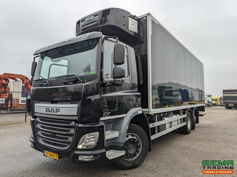 DAF CF 280 FAN 6x2/4 DagCab Euro6 - Koel-VriesBak 7.9m + Carrier Supra 1150MT + Laadklep 2000kg - 10/2025APK - Hűtős teherautó: 2 kép. DAF CF 280 FAN 6x2/4 DagCab Euro6 - Koel-VriesBak 7.9m + Carrier Supra 1150MT + Laadklep 2000kg - 10/2025APK - Hűtős teherautó: 2 kép.