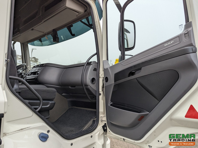 Dobozos felépítményű teherautó DAF CF 370 FA 4x2 Spacecab Euro6 - GeslotenBak 8.2M + Laadklep 2000kg - HardHouten vloer - 10/2025APK: 13 kép.