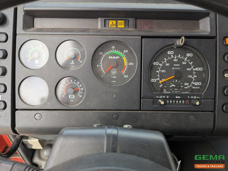 Tűzoltóautó DAF CF65.240 4x2 Euro2 Godiva/Kenbri TS07 LD3.000 HD250 T1.500Liters - 7 persoons: 15 kép. Tűzoltóautó DAF CF65.240 4x2 Euro2 Godiva/Kenbri TS07 LD3.000 HD250 T1.500Liters - 7 persoons: 15 kép.