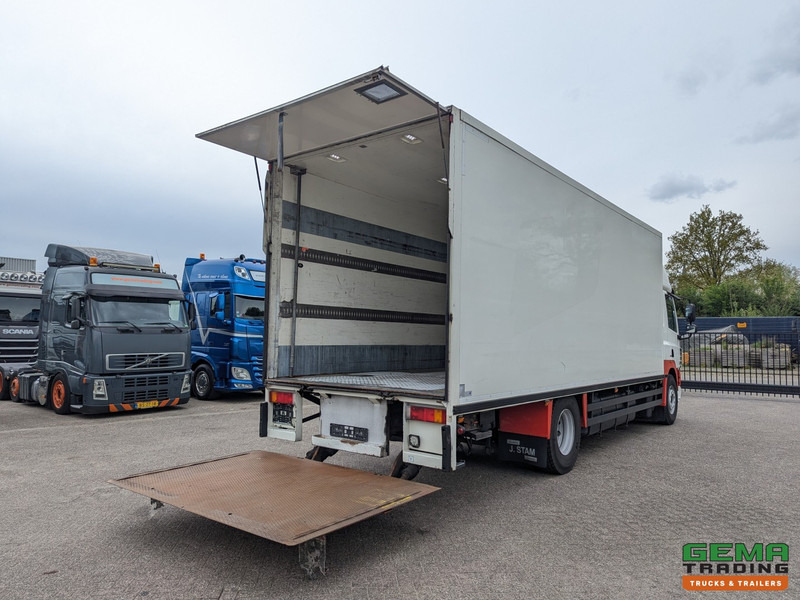 DAF CF85.410 4x2 Spacecab Euro5 - Geïsoleerde bak 7.6m - Laadklep 1500kg - Reservewiel - Dobozos felépítményű teherautó: 2 kép. DAF CF85.410 4x2 Spacecab Euro5 - Geïsoleerde bak 7.6m - Laadklep 1500kg - Reservewiel - Dobozos felépítményű teherautó: 2 kép.