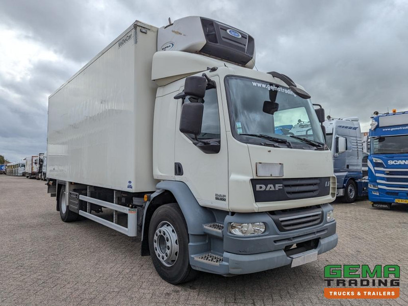 DAF FA LF55.300 4x2 Sleepcab 18T Euro5 Koel-VriesBak 6.45m + Carrier Supra 750 - Laadklep 1500KG (V781) - Hőszigetelt teherautó: 3 kép. DAF FA LF55.300 4x2 Sleepcab 18T Euro5 Koel-VriesBak 6.45m + Carrier Supra 750 - Laadklep 1500KG (V781) - Hőszigetelt teherautó: 3 kép.