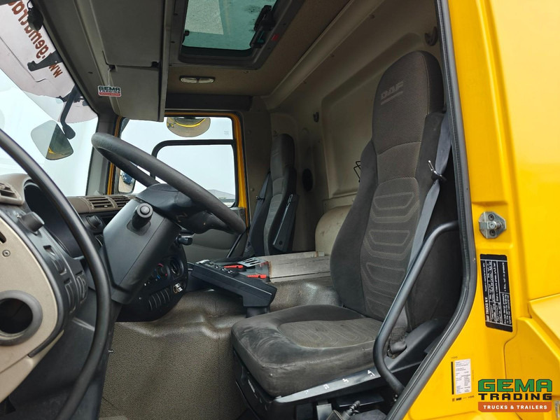 DAF FAN CF75.250 6x2/4 Dagcabine Euro5 - Retarder - ChassisCabine - Allison Automaat - SmartTacho V2 - 09/2026 APK - Alvaz teherautó: 5 kép. DAF FAN CF75.250 6x2/4 Dagcabine Euro5 - Retarder - ChassisCabine - Allison Automaat - SmartTacho V2 - 09/2026 APK - Alvaz teherautó: 5 kép.