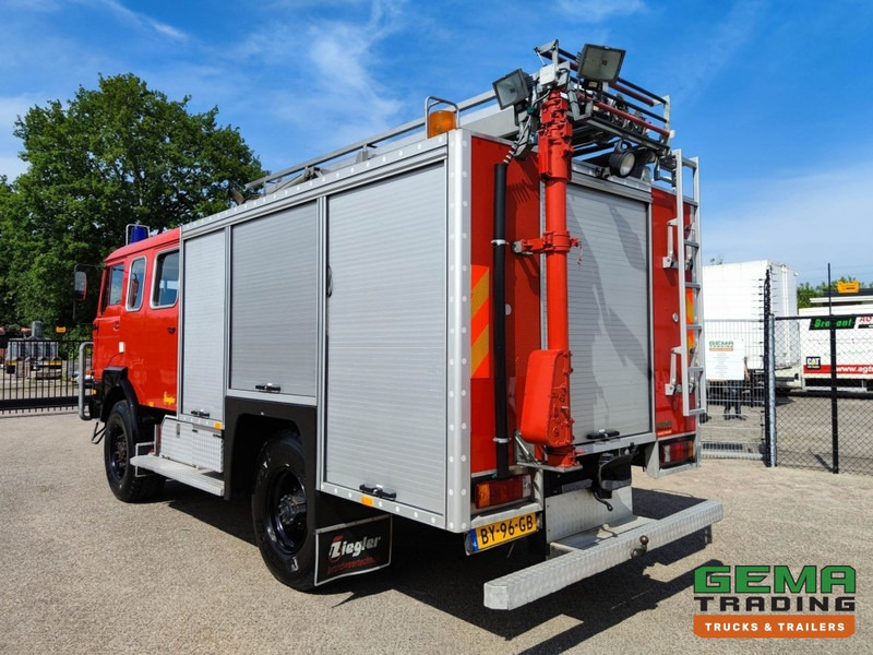 DAF FAV 1800 DHTD 360 4x4 Dubbel Cab (10 pers) Ziegler TS10 LD2800 HD265 T2000 - TopCondition! (V484) - Tűzoltóautó: 4 kép. DAF FAV 1800 DHTD 360 4x4 Dubbel Cab (10 pers) Ziegler TS10 LD2800 HD265 T2000 - TopCondition! (V484) - Tűzoltóautó: 4 kép.