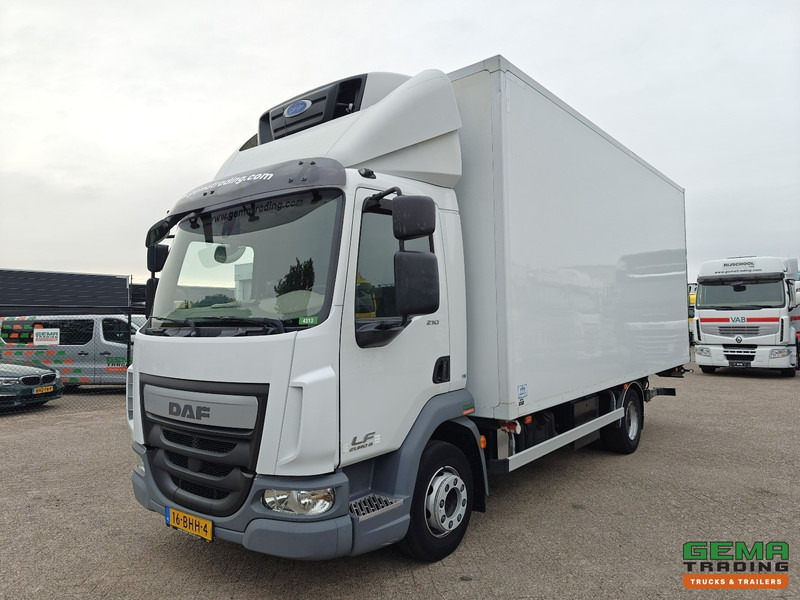 DAF LF 210 FA 4x2 Dagcab Euro6A - Koel/Vriesbak 5.5M + Carrier Supra 550 + Laadklep 2000KG - 173.000KM! - Hűtős teherautó: 1 kép. DAF LF 210 FA 4x2 Dagcab Euro6A - Koel/Vriesbak 5.5M + Carrier Supra 550 + Laadklep 2000KG - 173.000KM! - Hűtős teherautó: 1 kép.