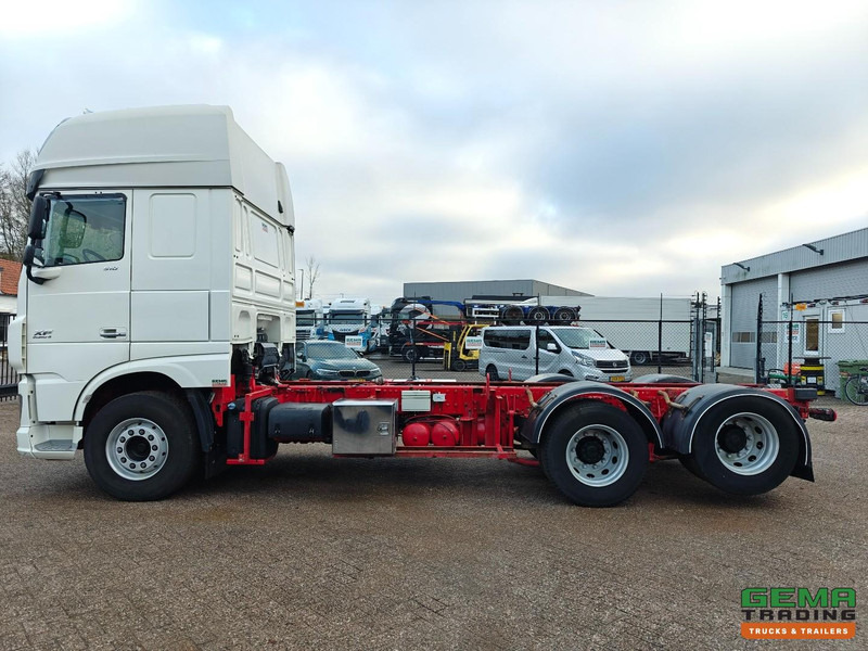 Alvaz teherautó DAF XF 510 FAS 6x2 Superspacecab Euro6 - Retarder - Vollucht - 10Tires - ChassisCabine - LiftAs - VBG Vangmuilkoppeling - Navi: 18 kép.