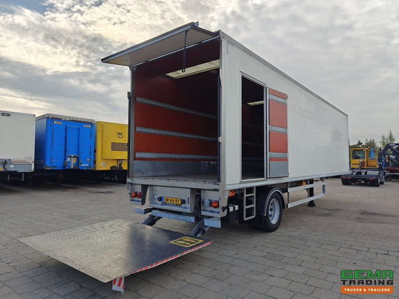 Hertoghs LPRS9 1-As SAF - CITY - StuurAs - Gesloten opbouw 10.6m + Laadklep 2000KG - Gegalvaniseerd - 10/2026 APK - Félpótkocsi dobozos: 1 kép. Hertoghs LPRS9 1-As SAF - CITY - StuurAs - Gesloten opbouw 10.6m + Laadklep 2000KG - Gegalvaniseerd - 10/2026 APK - Félpótkocsi dobozos: 1 kép.