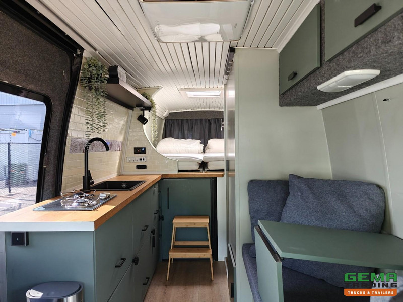 Iveco Daily 5-130 2 Persoons Camper - Airco/Boiler/Toilet - 134.000km - Fiamma Luifel - Fietsendrager - 05/2026 APK - Kempingautó: 2 kép. Iveco Daily 5-130 2 Persoons Camper - Airco/Boiler/Toilet - 134.000km - Fiamma Luifel - Fietsendrager - 05/2026 APK - Kempingautó: 2 kép.