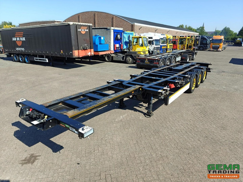 Kögel PORT 40 SIMPLEX 20 3-Assen SAF - Schijfremmen - 20/30/40FT Aansluiting - Achterschuiver - Félpótkocsi cserefelépítményes: 2 kép. Kögel PORT 40 SIMPLEX 20 3-Assen SAF - Schijfremmen - 20/30/40FT Aansluiting - Achterschuiver - Félpótkocsi cserefelépítményes: 2 kép.