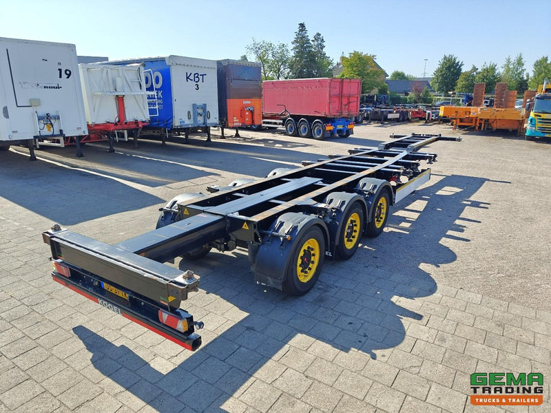 Kögel PORT 40 SIMPLEX 20 3-Assen SAF - Schijfremmen - 20/30/40FT Aansluiting - Achterschuiver - Félpótkocsi cserefelépítményes: 1 kép. Kögel PORT 40 SIMPLEX 20 3-Assen SAF - Schijfremmen - 20/30/40FT Aansluiting - Achterschuiver - Félpótkocsi cserefelépítményes: 1 kép.