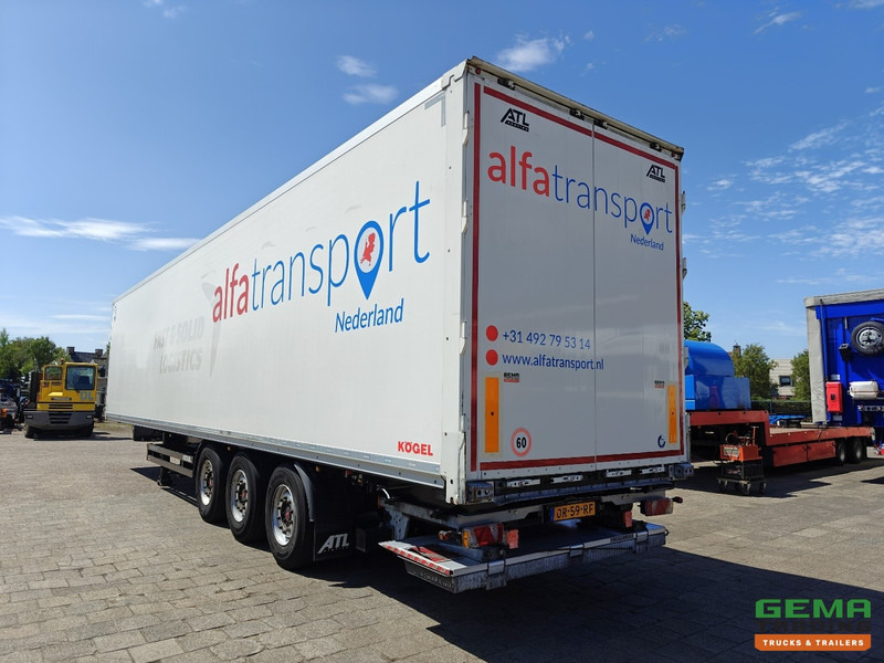 Kögel SKH24 3-Assen SAF - Gesloten Opbouw - LiftAs - Schijfremmen - Laadklep 2000KG - Félpótkocsi dobozos: 3 kép. Kögel SKH24 3-Assen SAF - Gesloten Opbouw - LiftAs - Schijfremmen - Laadklep 2000KG - Félpótkocsi dobozos: 3 kép.