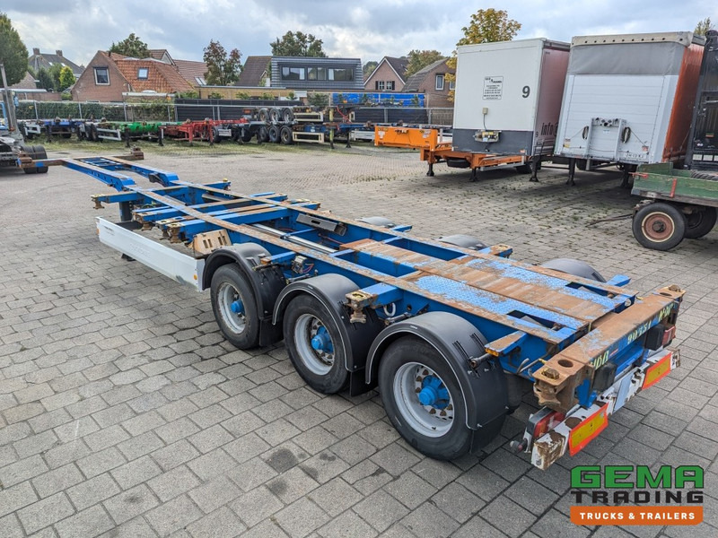 Krone SD27 3-Assen BPW Drumbrakes - 5530KG - All Connections - NOT SLIDING (O2048) - Félpótkocsi cserefelépítményes: 4 kép. Krone SD27 3-Assen BPW Drumbrakes - 5530KG - All Connections - NOT SLIDING (O2048) - Félpótkocsi cserefelépítményes: 4 kép.