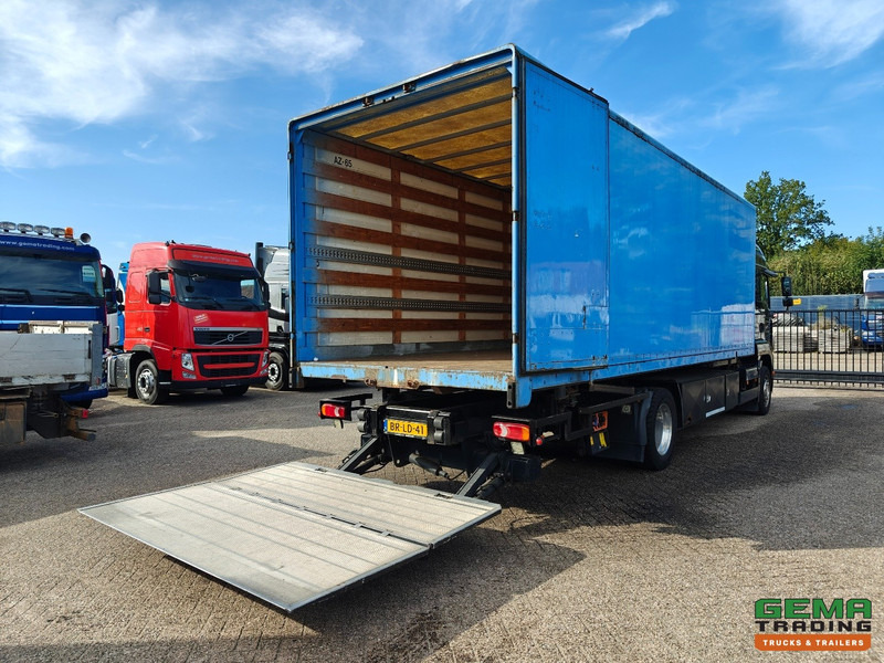 MAN TGA 18.310 4x2 LX Euro3 - Handgeschakeld ZF16 - BDF/VerhuisBak + Laadklep 2000KG - 207.000km - 12/2025 APK - Cserefelépítményes teherautó: 2 kép. MAN TGA 18.310 4x2 LX Euro3 - Handgeschakeld ZF16 - BDF/VerhuisBak + Laadklep 2000KG - 207.000km - 12/2025 APK - Cserefelépítményes teherautó: 2 kép.