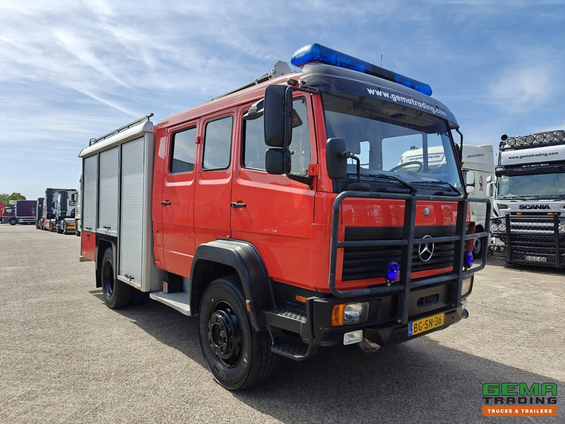Mercedes-Benz 1124 AF 4x4 Dubbelcab 6Cil - 8 Pers - Ziegler TS - Tankautospuit TS09 LD2.800 HD265 T2.000 S40 - 04/2026 APK - Tűzoltóautó: 2 kép. Mercedes-Benz 1124 AF 4x4 Dubbelcab 6Cil - 8 Pers - Ziegler TS - Tankautospuit TS09 LD2.800 HD265 T2.000 S40 - 04/2026 APK - Tűzoltóautó: 2 kép.