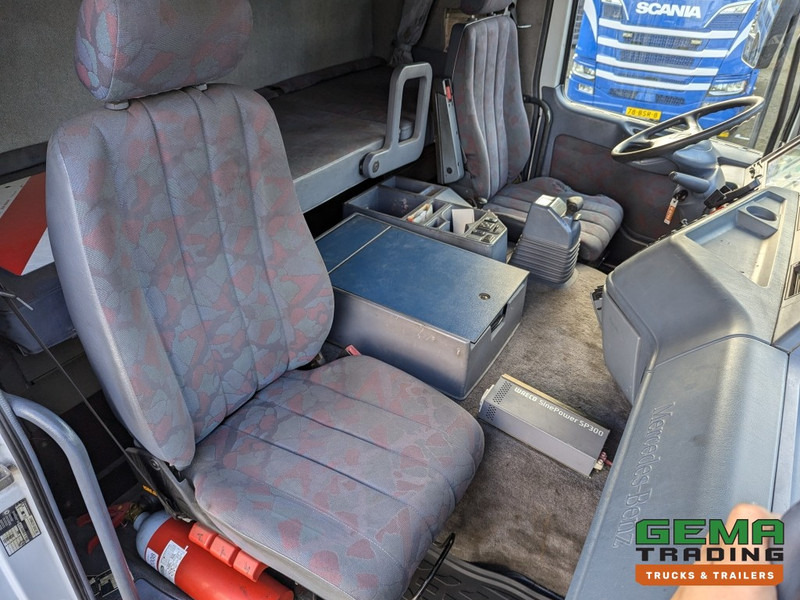 Platós teherautó, Darus autó Mercedes-Benz Actros 1831 Sleepcab Euro2 MKG HLK80 3360KG - Air Suspension - Loading Ramp  (V796): 8 kép.