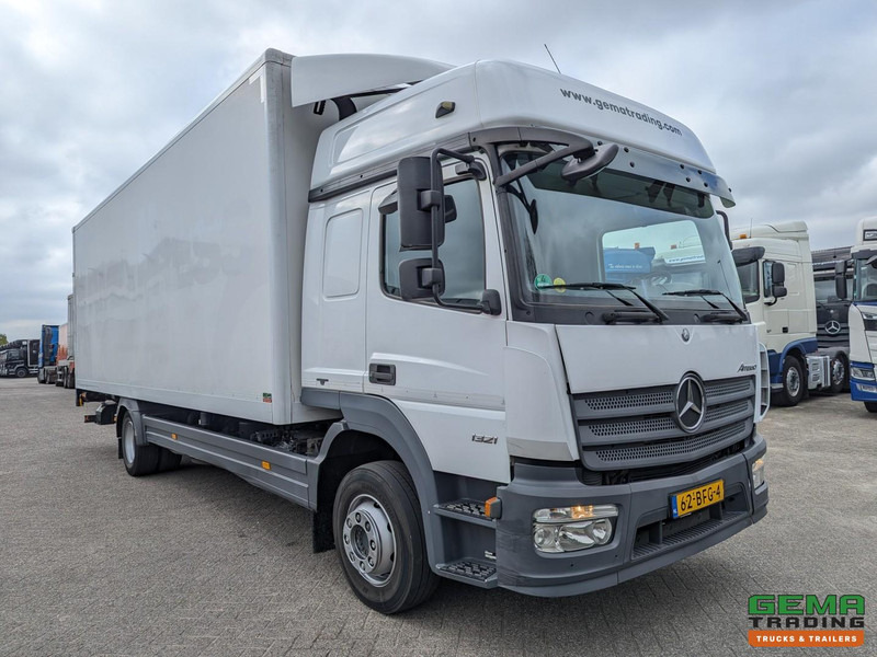 Mercedes-Benz Atego 1321 4x2 Slaapcab Euro6A - Geslotenbak 7.58m + Laadklep 1500kg 10/2025APK - Dobozos felépítményű teherautó: 4 kép. Mercedes-Benz Atego 1321 4x2 Slaapcab Euro6A - Geslotenbak 7.58m + Laadklep 1500kg 10/2025APK - Dobozos felépítményű teherautó: 4 kép.