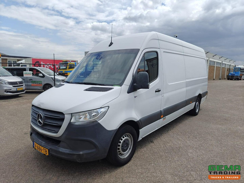 Mercedes-Benz Sprinter 311 CDI L3H2 - Euro6ZF - Automaat - Navigatie - Camera - 06/2026 APK - Kis furgon: 1 kép. Mercedes-Benz Sprinter 311 CDI L3H2 - Euro6ZF - Automaat - Navigatie - Camera - 06/2026 APK - Kis furgon: 1 kép.