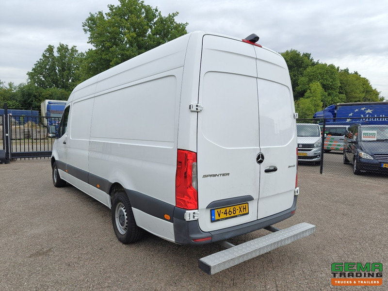 Mercedes-Benz Sprinter 314 CDI L3H2 - Euro6ZF - Automaat - Camera - 03/2026APK - Furgon: 3 kép. Mercedes-Benz Sprinter 314 CDI L3H2 - Euro6ZF - Automaat - Camera - 03/2026APK - Furgon: 3 kép.