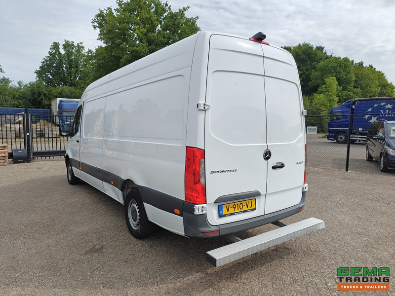 Mercedes-Benz Sprinter 314 CDI L3H2 - Euro6ZF - Automaat - Navigatie - Camera - 01/2026APK - Furgon: 3 kép. Mercedes-Benz Sprinter 314 CDI L3H2 - Euro6ZF - Automaat - Navigatie - Camera - 01/2026APK - Furgon: 3 kép.