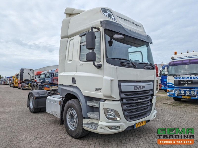 DAF FT CF460 4x2 Euro6 FT CF460 4x2 Spacecab Euro6 - Automaat - ADR equipped - Nyergesvontató: 2 kép. DAF FT CF460 4x2 Euro6 FT CF460 4x2 Spacecab Euro6 - Automaat - ADR equipped - Nyergesvontató: 2 kép.