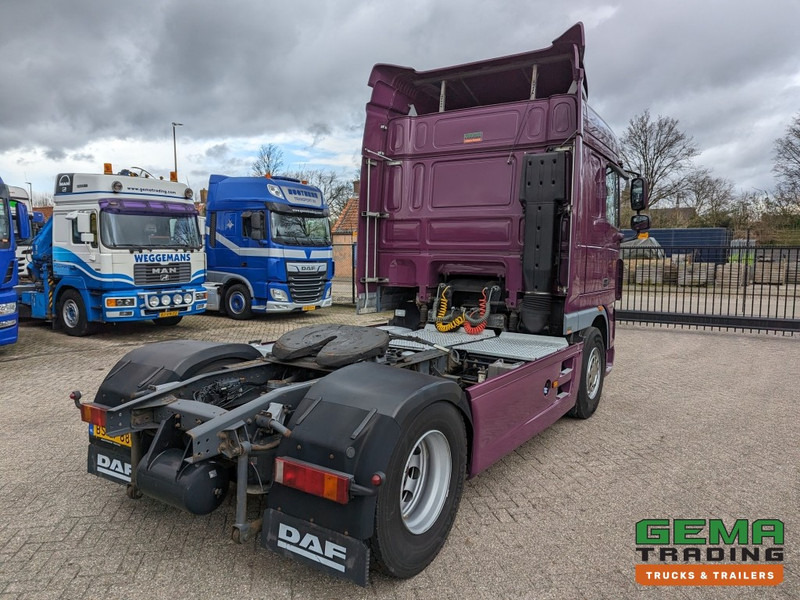 DAF FT XF105.410 4x2 Euro5 FT XF105.410 4x2 SpaceCab Euro5 - Side Skirts - Spare Wheel - Original Holland truck - Nyergesvontató: 3 kép. DAF FT XF105.410 4x2 Euro5 FT XF105.410 4x2 SpaceCab Euro5 - Side Skirts - Spare Wheel - Original Holland truck - Nyergesvontató: 3 kép.