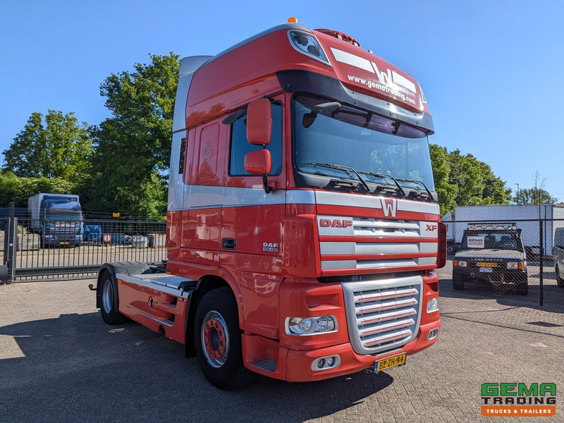DAF FT XF105.460 4x2 Superspacecab Euro5 - Standairco - Groot brandstoffilter - 07/2025 APK - Nyergesvontató: 2 kép. DAF FT XF105.460 4x2 Superspacecab Euro5 - Standairco - Groot brandstoffilter - 07/2025 APK - Nyergesvontató: 2 kép.
