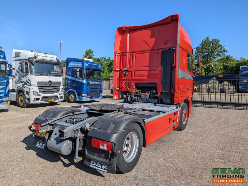DAF FT XF105.460 4x2 Superspacecab Euro5 - Standairco - Groot brandstoffilter - 07/2025 APK - Nyergesvontató: 3 kép. DAF FT XF105.460 4x2 Superspacecab Euro5 - Standairco - Groot brandstoffilter - 07/2025 APK - Nyergesvontató: 3 kép.