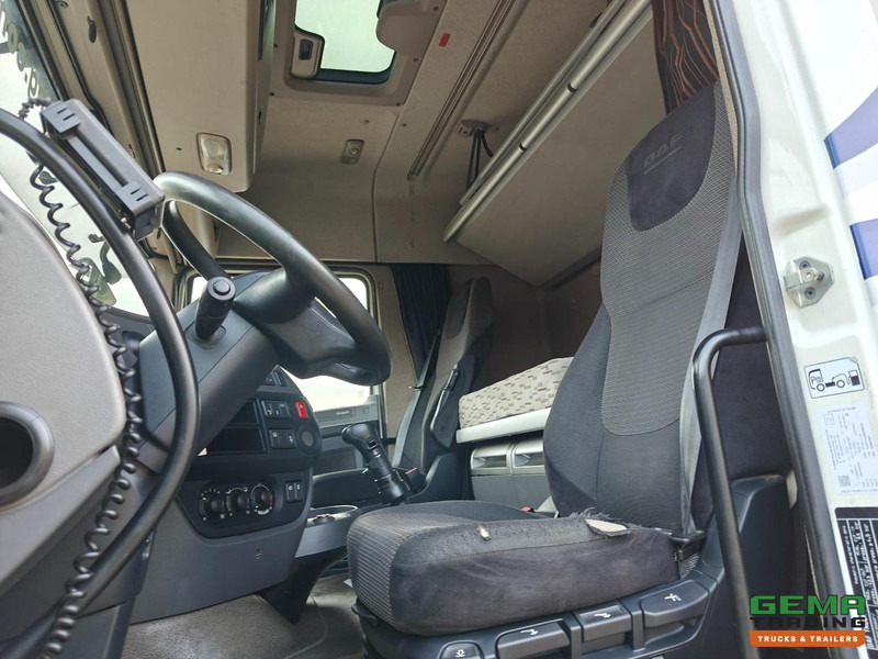 DAF FT XF460 4x2 Spacecab Euro6 - Retarder - Handgeschakeld - SMARTTacho V2 - 02/2026 APK - Nyergesvontató: 5 kép. DAF FT XF460 4x2 Spacecab Euro6 - Retarder - Handgeschakeld - SMARTTacho V2 - 02/2026 APK - Nyergesvontató: 5 kép.