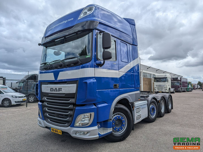 DAF XF 510 FTM 8x4/4 Superspacecab Euro6A - Retarder - 130T - Naafreductie - Schuifschotel - Standairco - 07/2025APK - Nyergesvontató: 1 kép. DAF XF 510 FTM 8x4/4 Superspacecab Euro6A - Retarder - 130T - Naafreductie - Schuifschotel - Standairco - 07/2025APK - Nyergesvontató: 1 kép.