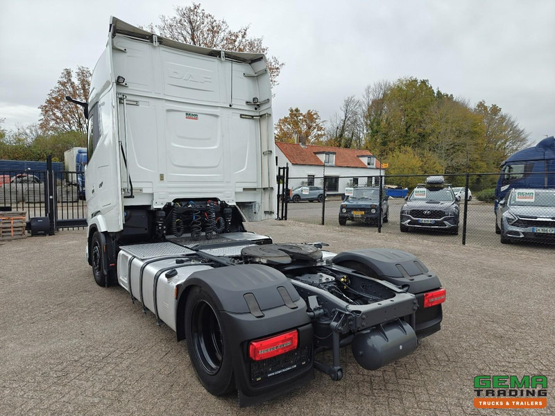 DAF XG+ 480 FT 4x2 Euro6E - MEGA/Lowdeck - Retarder - Dubbele tanks - MirrorCam - 260.000KM - Nyergesvontató: 4 kép. DAF XG+ 480 FT 4x2 Euro6E - MEGA/Lowdeck - Retarder - Dubbele tanks - MirrorCam - 260.000KM - Nyergesvontató: 4 kép.