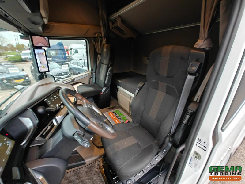 DAF XG+ 480 FT 4x2 Euro6E - MEGA/Lowdeck - Retarder - Dubbele tanks - MirrorCam - 260.000KM - Nyergesvontató: 5 kép. DAF XG+ 480 FT 4x2 Euro6E - MEGA/Lowdeck - Retarder - Dubbele tanks - MirrorCam - 260.000KM - Nyergesvontató: 5 kép.