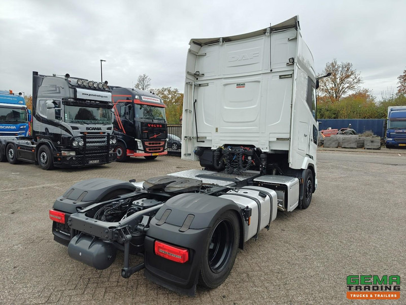 DAF XG+ 480 FT 4x2 Euro6E - MEGA/Lowdeck - Retarder - Dubbele tanks - MirrorCam - 260.000KM - Nyergesvontató: 3 kép. DAF XG+ 480 FT 4x2 Euro6E - MEGA/Lowdeck - Retarder - Dubbele tanks - MirrorCam - 260.000KM - Nyergesvontató: 3 kép.