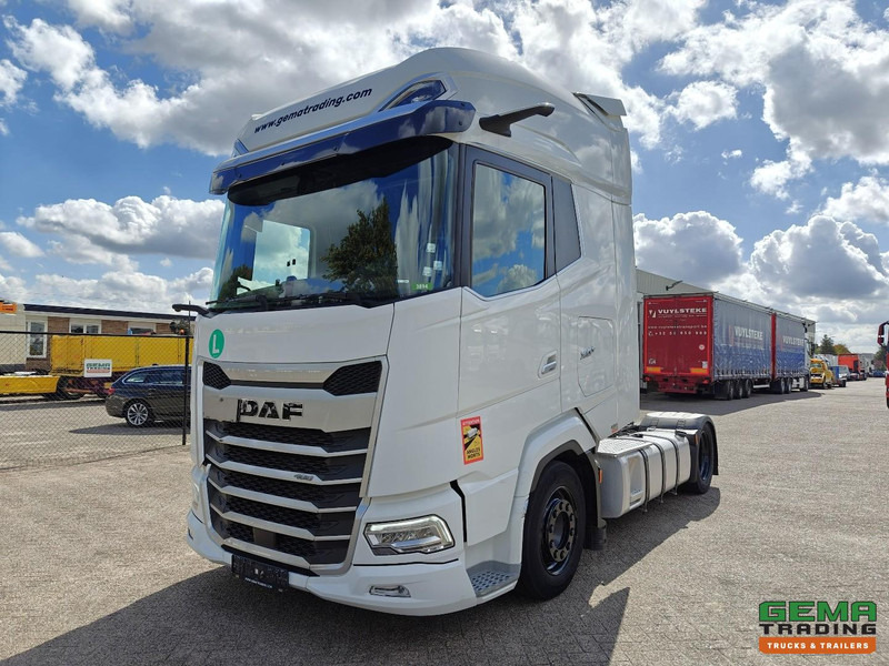 DAF XG+ 480 FT 4x2 Euro6E - MEGA/Lowdeck - Retarder - Dubbele tanks - MirrorCam - 3 DVS StarRating - Nyergesvontató: 1 kép. DAF XG+ 480 FT 4x2 Euro6E - MEGA/Lowdeck - Retarder - Dubbele tanks - MirrorCam - 3 DVS StarRating - Nyergesvontató: 1 kép.
