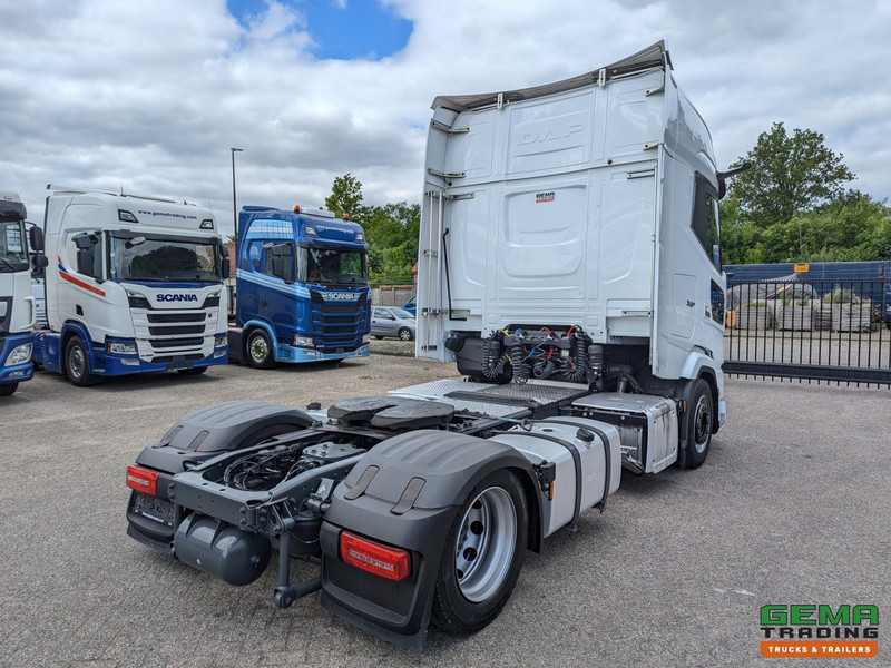 DAF XG+ 4x2 Euro6E - MEGA/Lowdeck - Retarder - Dubbele tanks - MirrorCam - 3 DVS StarRating - Nyergesvontató: 3 kép. DAF XG+ 4x2 Euro6E - MEGA/Lowdeck - Retarder - Dubbele tanks - MirrorCam - 3 DVS StarRating - Nyergesvontató: 3 kép.
