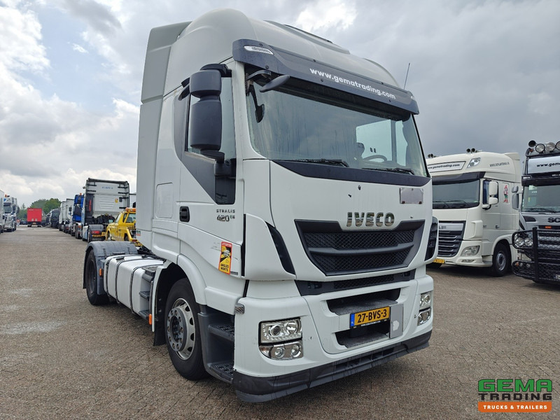Iveco Stralis 420 Hi-Way 4x2 Euro6A - Dubbele tanks - NL truck - 09/2025 APK - Nyergesvontató: 2 kép. Iveco Stralis 420 Hi-Way 4x2 Euro6A - Dubbele tanks - NL truck - 09/2025 APK - Nyergesvontató: 2 kép.