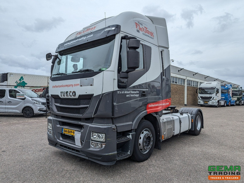 Iveco Stralis 420 Hi-Way 4x2 Euro6A - Dubbele tanks - Rema - 08/2025 APK - Nyergesvontató: 1 kép. Iveco Stralis 420 Hi-Way 4x2 Euro6A - Dubbele tanks - Rema - 08/2025 APK - Nyergesvontató: 1 kép.