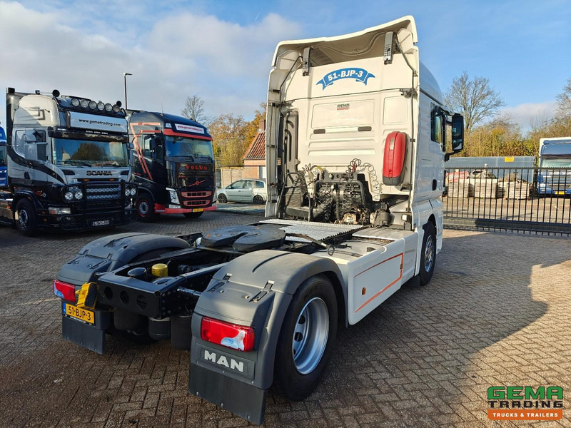 MAN TGX 18.460 4x2 XLX Euro6C - Dubbele Tanks - SmartTacho V2 - 07/2026 APK - Nyergesvontató: 3 kép. MAN TGX 18.460 4x2 XLX Euro6C - Dubbele Tanks - SmartTacho V2 - 07/2026 APK - Nyergesvontató: 3 kép.