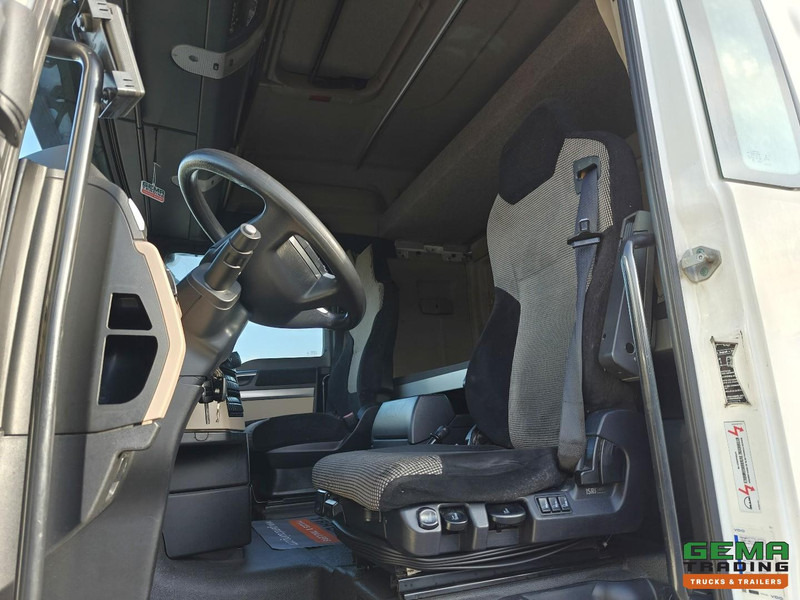 MAN TGX 18.460 4x2 XLX Euro6C - Dubbele Tanks - SmartTacho V2 - 07/2026 APK - Nyergesvontató: 5 kép. MAN TGX 18.460 4x2 XLX Euro6C - Dubbele Tanks - SmartTacho V2 - 07/2026 APK - Nyergesvontató: 5 kép.