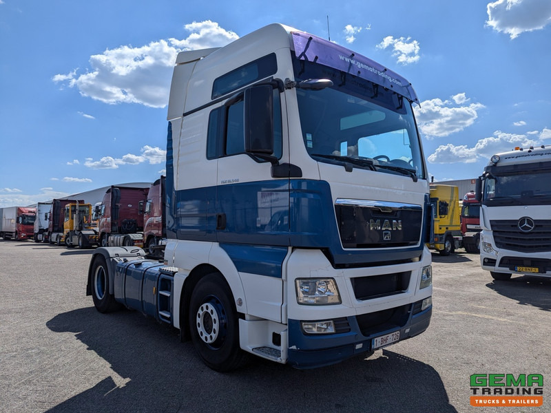 MAN TGX 18.540 4x2 XXL Euro5 - Retarder - Reservewiel - Luchthoorns - Belgium Truck - Nyergesvontató: 2 kép. MAN TGX 18.540 4x2 XXL Euro5 - Retarder - Reservewiel - Luchthoorns - Belgium Truck - Nyergesvontató: 2 kép.