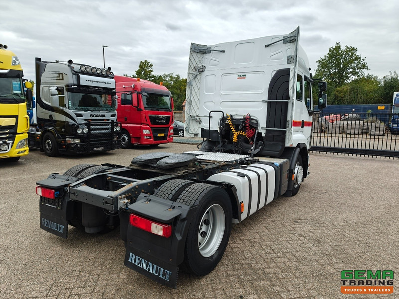 Renault Premium 430 4x2 Dagcab Euro5 - 216.000KM - 4 Zitplaatsen - Rij school - Reserve Wiel - Nyergesvontató: 3 kép. Renault Premium 430 4x2 Dagcab Euro5 - 216.000KM - 4 Zitplaatsen - Rij school - Reserve Wiel - Nyergesvontató: 3 kép.