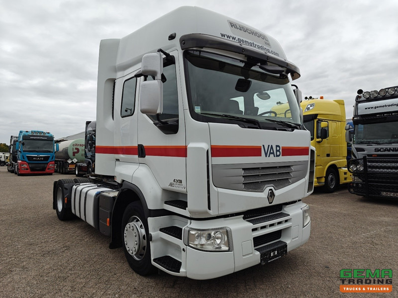 Renault Premium 430 4x2 Dagcab Euro5 - 216.000KM - 4 Zitplaatsen - Rij school - Reserve Wiel - Nyergesvontató: 2 kép. Renault Premium 430 4x2 Dagcab Euro5 - 216.000KM - 4 Zitplaatsen - Rij school - Reserve Wiel - Nyergesvontató: 2 kép.