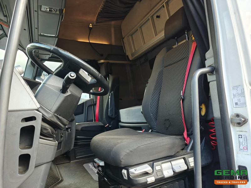 Renault T 440 HIGH 4x2 Comfort Euro6B - 13L - Dubbele Tanks - Nyergesvontató: 5 kép. Renault T 440 HIGH 4x2 Comfort Euro6B - 13L - Dubbele Tanks - Nyergesvontató: 5 kép.