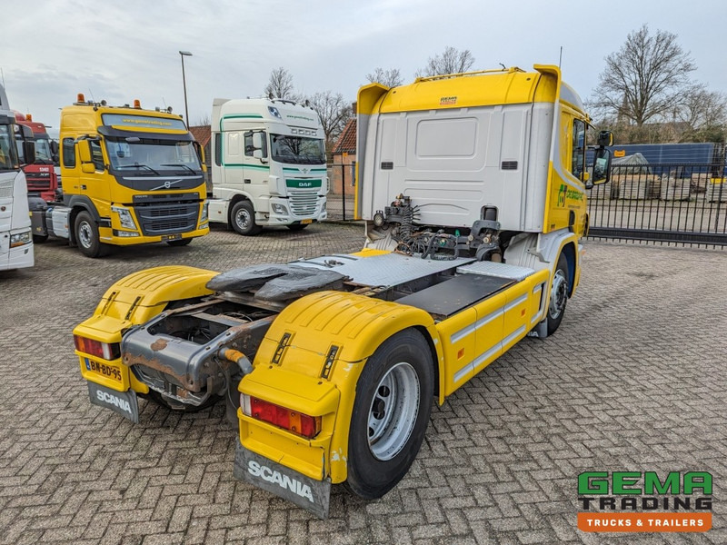 Scania P114-340 LA 4x2 CP19 Euro3 Manual - Side Skirts - Toolbox (T1350) - Nyergesvontató: 3 kép. Scania P114-340 LA 4x2 CP19 Euro3 Manual - Side Skirts - Toolbox (T1350) - Nyergesvontató: 3 kép.