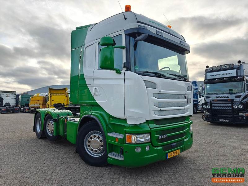 Scania R490 6x2/4 Highline Euro6A - Retarder - NaafReductie - Dubbele Tanks - StandAirco - SMARTTacho v2 - Nyergesvontató: 2 kép. Scania R490 6x2/4 Highline Euro6A - Retarder - NaafReductie - Dubbele Tanks - StandAirco - SMARTTacho v2 - Nyergesvontató: 2 kép.