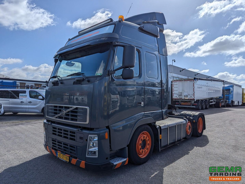 Volvo FH400 6x2 Globetrotter XL Euro5 - XLOW/Mega - Dubbele Tanks - Hefschotel - Nyergesvontató: 1 kép. Volvo FH400 6x2 Globetrotter XL Euro5 - XLOW/Mega - Dubbele Tanks - Hefschotel - Nyergesvontató: 1 kép.