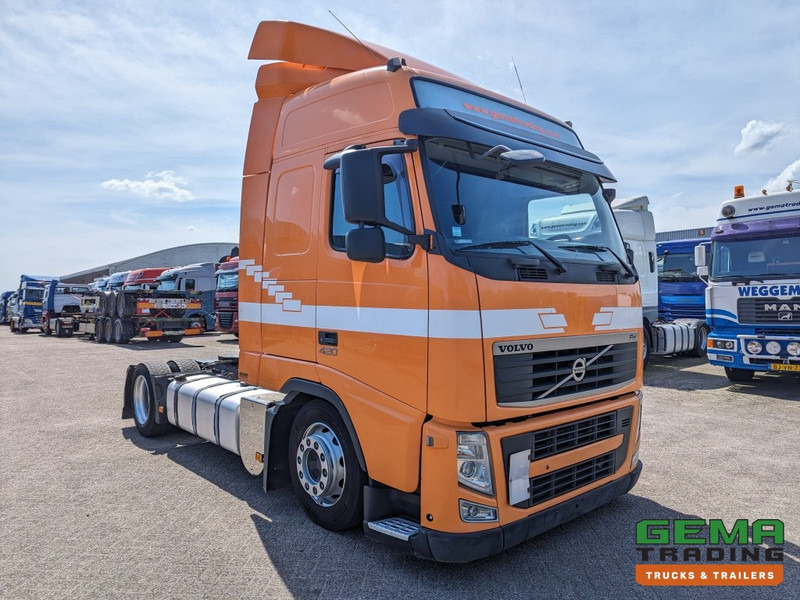 Volvo FH420 4x2 Euro5 FH420 4x2 Globetrotter Euro5 - XLOW - Nyergesvontató: 2 kép. Volvo FH420 4x2 Euro5 FH420 4x2 Globetrotter Euro5 - XLOW - Nyergesvontató: 2 kép.