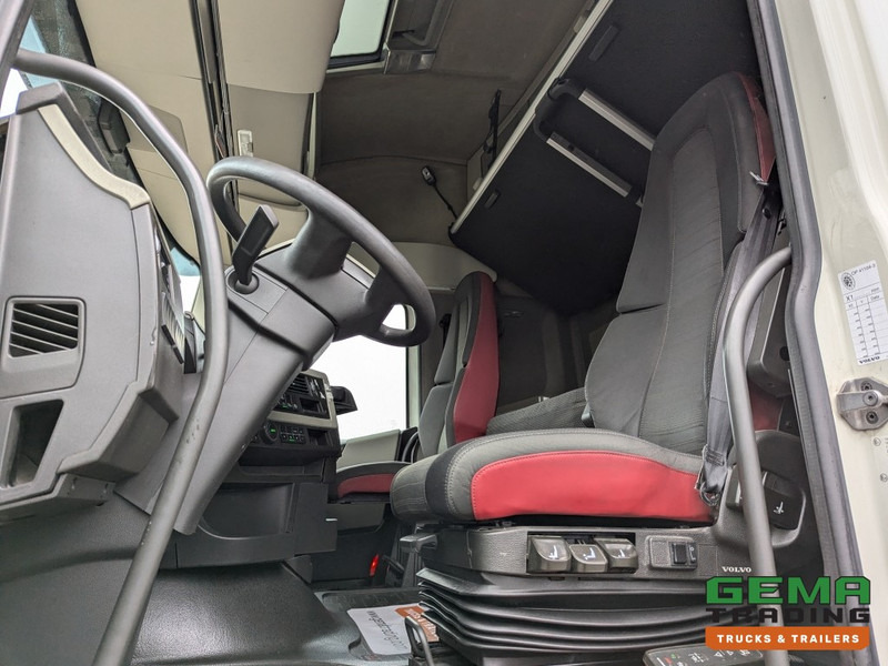 Volvo FH420 4x2 Euro6 FH420 4x2 Globetrotter Euro6 - XLOW / Mega - VEB+ - Double Tanks - Air Suspension - Nyergesvontató: 5 kép. Volvo FH420 4x2 Euro6 FH420 4x2 Globetrotter Euro6 - XLOW / Mega - VEB+ - Double Tanks - Air Suspension - Nyergesvontató: 5 kép.