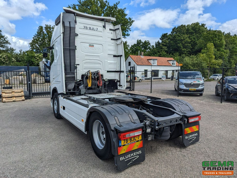 Volvo FH500 4x2 Globetrotter XL Euro6C - IparkCool- Dubbele tanks - TOP!- 07/2025APK - Nyergesvontató: 4 kép. Volvo FH500 4x2 Globetrotter XL Euro6C - IparkCool- Dubbele tanks - TOP!- 07/2025APK - Nyergesvontató: 4 kép.